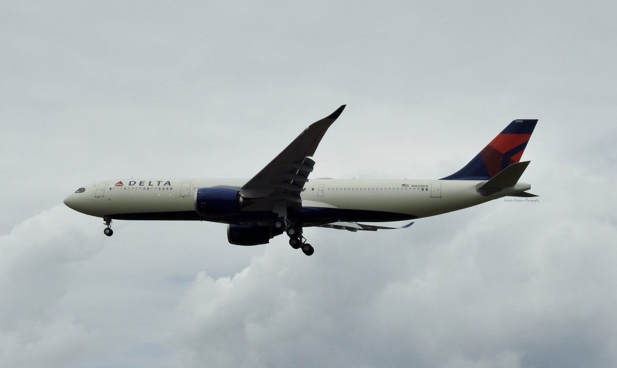 GerardiAviation's tweet photo. @Delta second #Airbus A330-900 #N402DX arriving into @SeaTacAirport after a ferry flight from @ATLairport , thanks @JetTipNet ! https://t.co/WhXvZH1xut