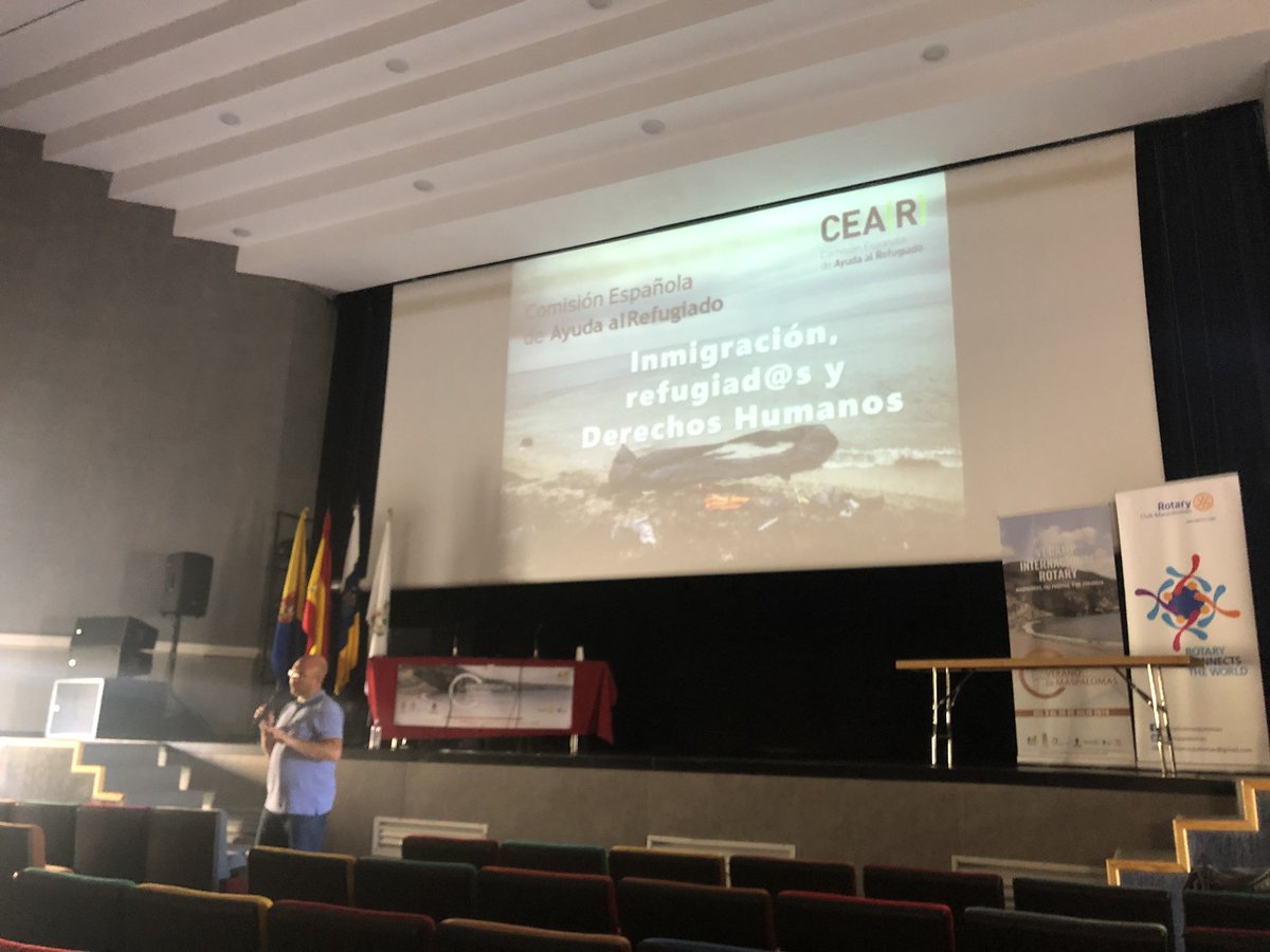 IBArenassur's tweet photo. De la mano de Juan Carlos Lorenzo, de la @CEARefugio, esta tarde aprenderemos más sobre #inmigracion #refugiados y #DerechosHumanos
@CRMaspalomas #IBDP #CampRotary https://t.co/G1zN1eI38H