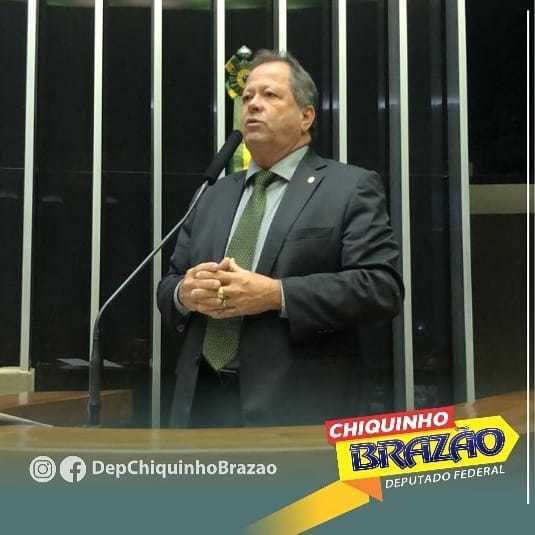 Eu, Deputado Chiquinho Brazão, dei entrada no Projeto de Lei 1759/2019 que obriga os centros comerciais a manterem serviços de atenção às emergências e ambulância para atendimento aos consumidores. 
#familiabrazao #ChiquinhoBrazao #deputadofederal #riodejaneiro #saúde