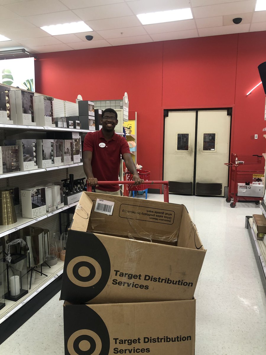 Live at 1972! DBO Tyrell filling the floor with an HBO DTF! #fillthefloor