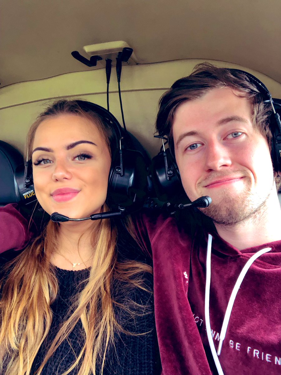 niemi_vi's tweet photo. Amazing holiday with this cutie @IAmAlanWalker ❤️ now back to work https://t.co/Wee4SoUwtJ