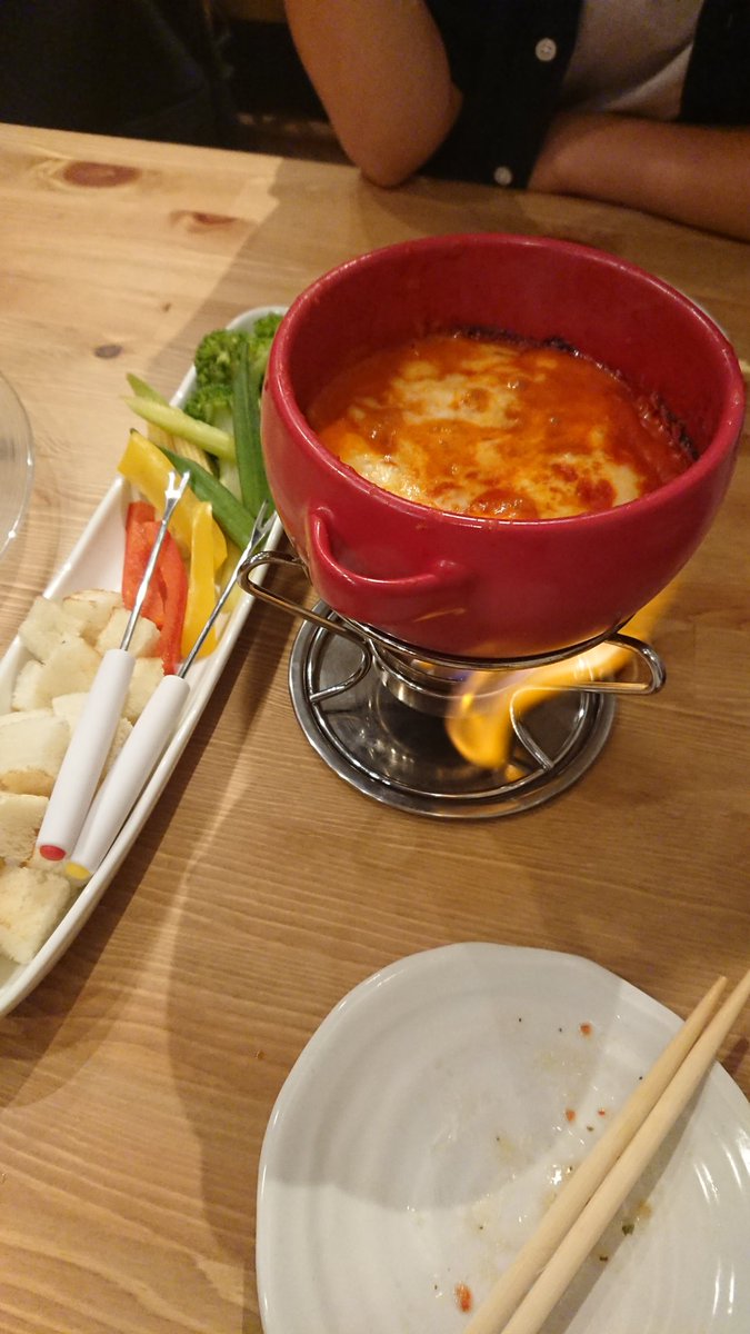 Yu_Ka_912's tweet photo. 仕事帰りに友達とイタリアン🍴
３時間以上しゃべってました。。
疲れたけど、楽しかったし美味しかった❤️ https://t.co/FubsmGDnUU