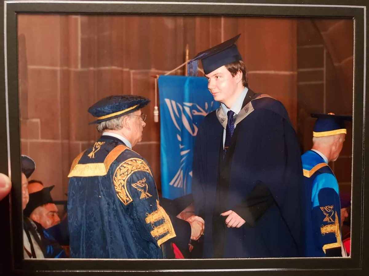 AndySimpson96's tweet image. A year ago today was the best and proudest day of my life. 🎉🎉🎉
There are a few things I wish I could take back since then.