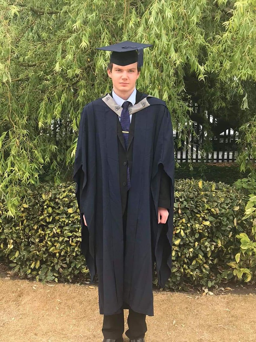 AndySimpson96's tweet image. A year ago today was the best and proudest day of my life. 🎉🎉🎉
There are a few things I wish I could take back since then.