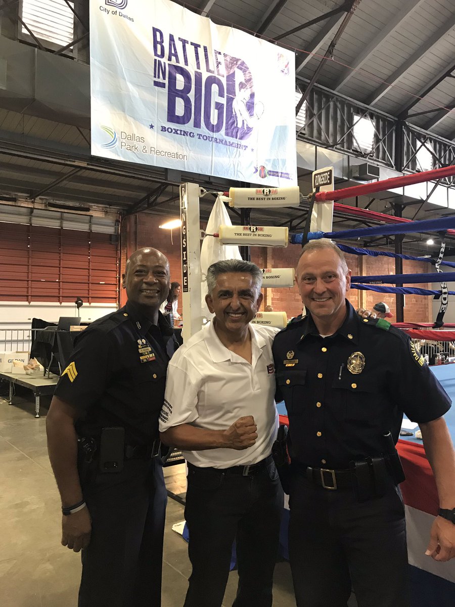 UReneeHall's tweet photo. The 6th Annual @DallasPAL & @DallasParkRec #BattleInBigD Boxing Tournament is starting soon. You can feel the excitement in the air. Good luck to all of the participants. We also appreciate the sponsors & @DPDVolunteers for their continuous support. https://t.co/kvRwTeHnhe