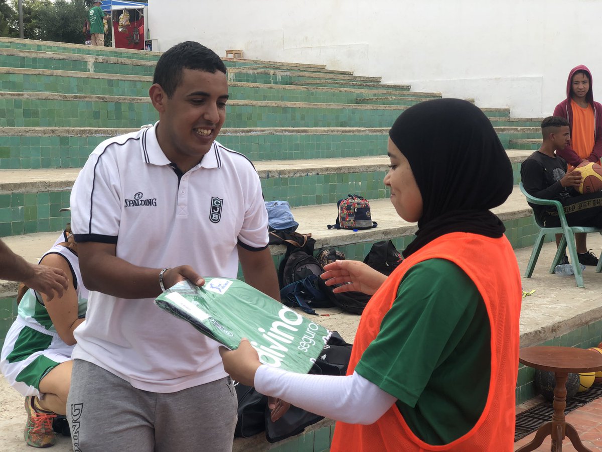 ProjecteHamza's tweet image. Esforç, sacrifici i treball en equip, desde Badalona a tot el món 💪🏀💚🖤 @Penya1930 

Esfuerzo, sacrificio y trabajo en equipo, desde Badalona a todo el mundo 💪🏀💚🖤 @Penya1930 

Effort, sacrifice and teamwork, from Badalona to the world 💪🏀💚🖤 @Penya1930