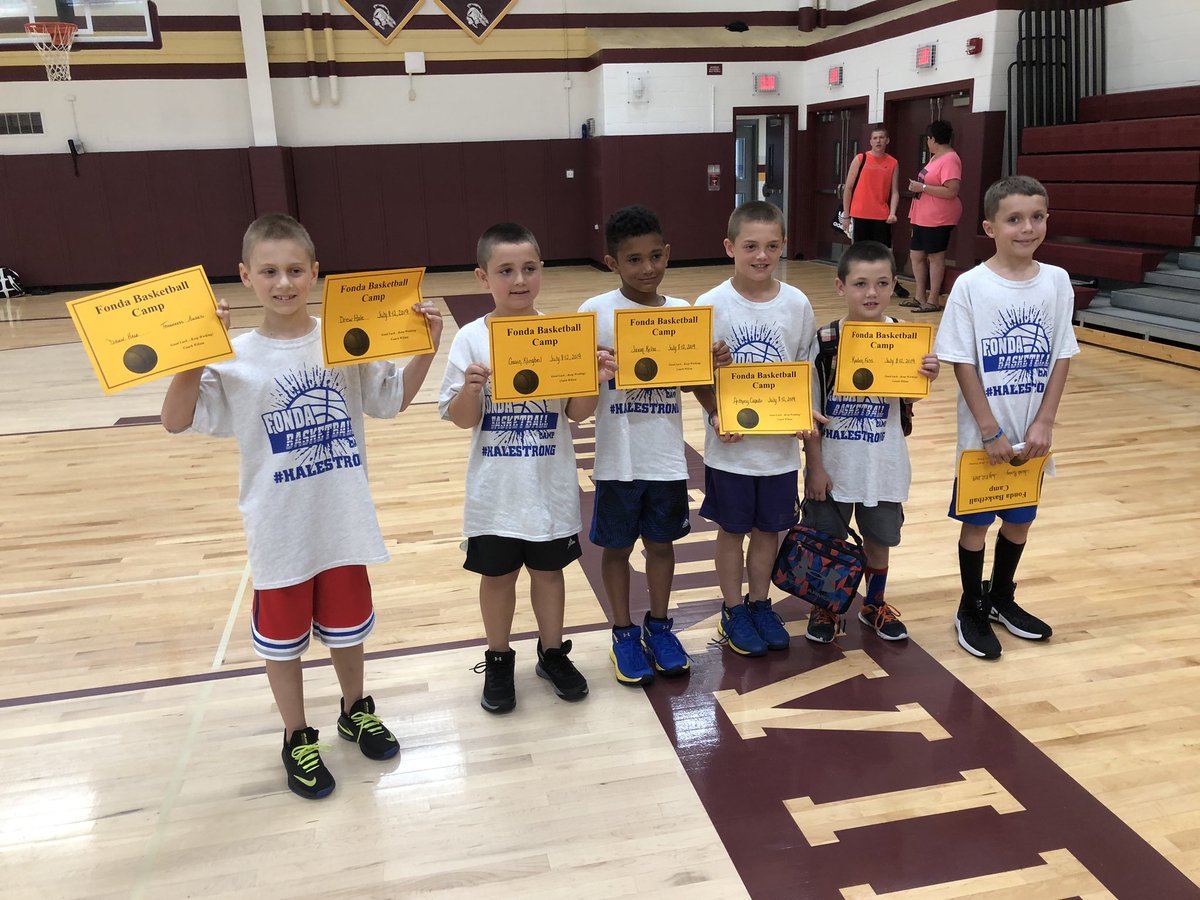 FFBoysHoops's tweet photo. Fonda Basketball Camp...playing basketball while supporting an amazingly tough young man from Johnstown!
#bluefordrew #halestrong #atruehero https://t.co/K5e9HLyEHk