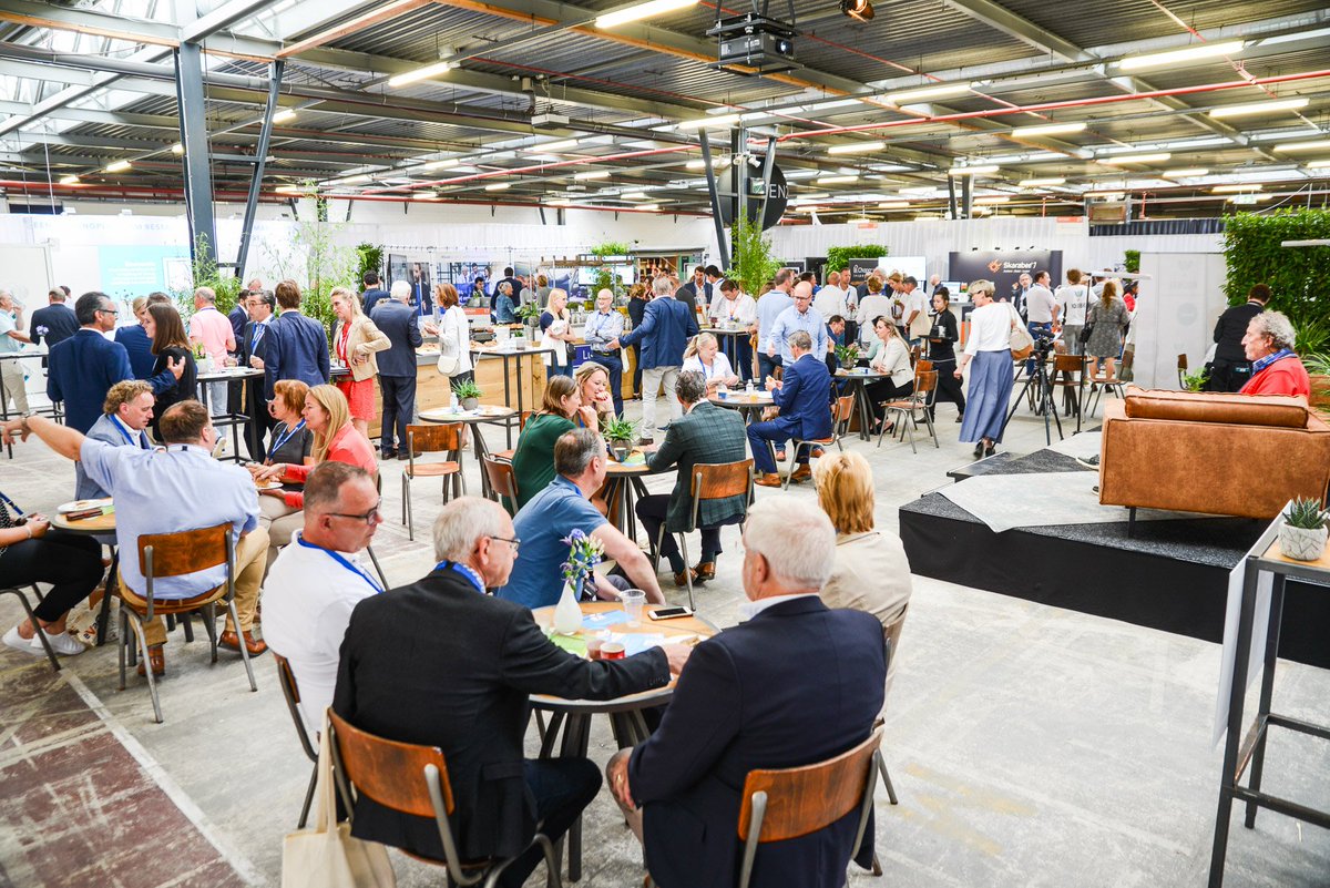 We willen de #hoofdsponsoren van #NeVaCon2019 nogmaals bedanken voor hun deelname! Zonder deze kanjers was deze dag niet mogelijk. #trots #vbo #congres #vastgoed #event

<a href="/Roxxle/">Roxxle</a>  Beroepsopleiding Makelaars B.V. <a href="/scvm/">Scvm</a> <a href="/Wazzup/">Wazzup?</a> EasyNuts
