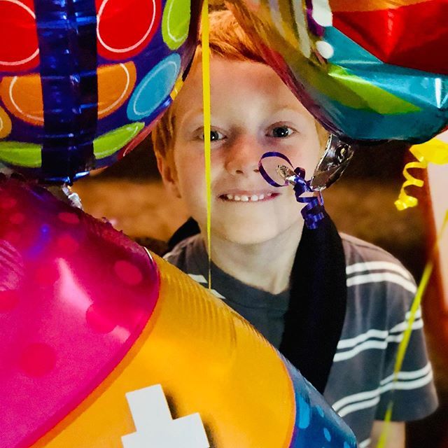 Life has a way of teaching you to slow down, focus on what is most important (family, health, joy). The past two weeks have held a broken arm and surgery to put a screw in for Liam, and my painful hobbling around in a brace to keep my pelvic bones together (thanks pregnancy …