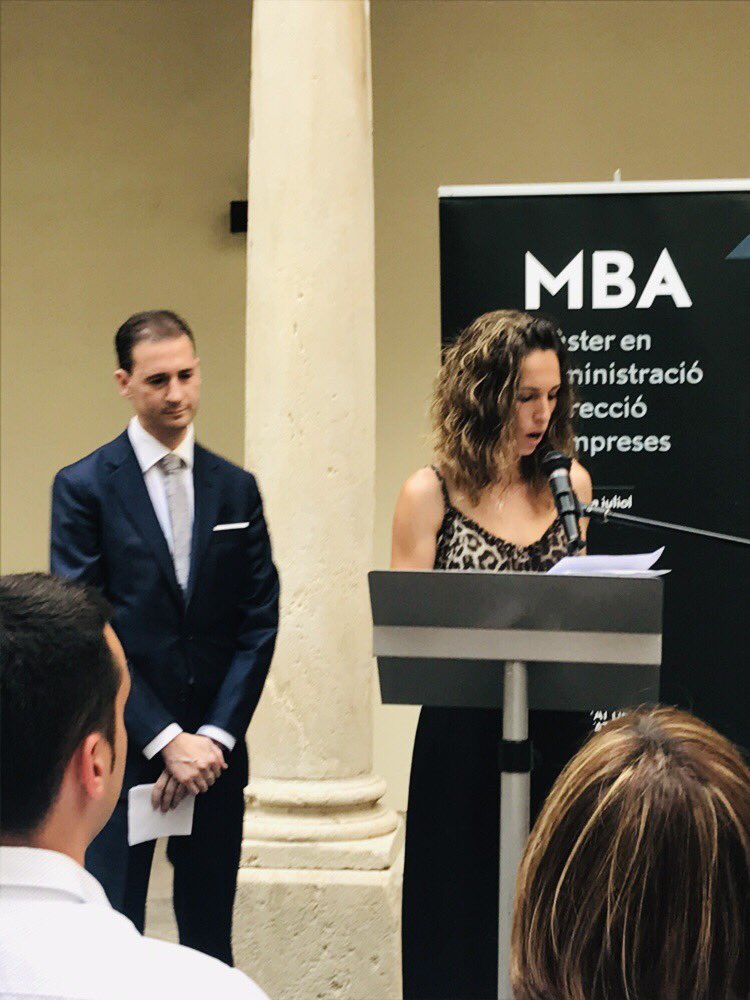 coco_whitehead's tweet photo. Els alumnes del MBA de l’edició Manresa recorden els millors moments del curs. @UManresaFC https://t.co/jUYLfzGm6f