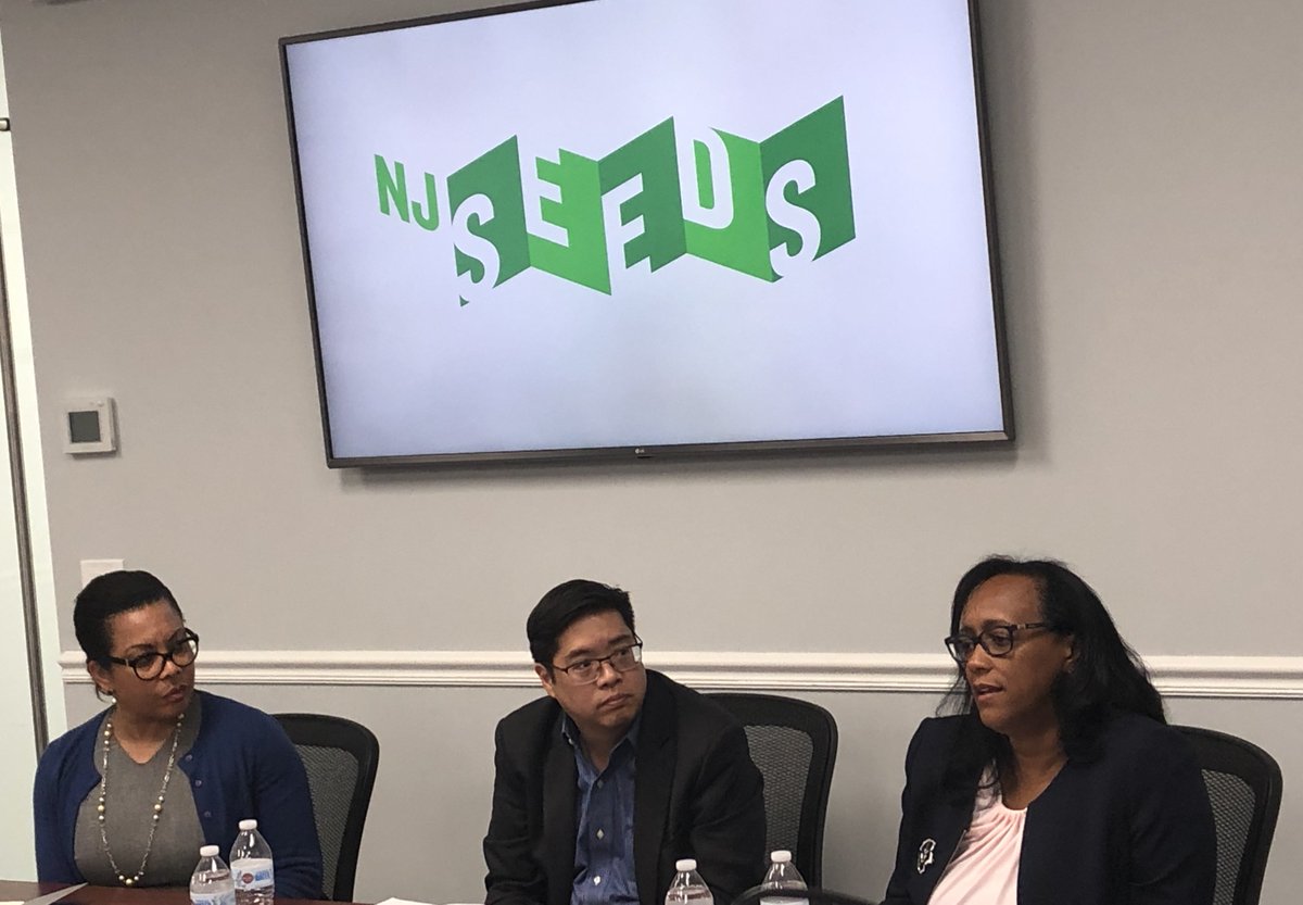 SEEDSAccess's tweet photo. On Tuesday, SEEDS kicked off the first of its โI Might Want toโฆโ series for alumni. David Kwon (ADP), Mercinth Pearce (FINRA) and Tracey Salmon-Smith (Drinker Biddle & Reath LLP) spoke with graduates about entering the field of law. #imightwantto #seedssummer https://t.co/1j0DFefEic