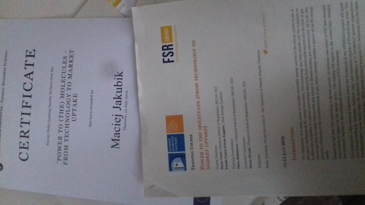 maciek_jakubik's tweet image. Interesting 2 days training on #sectorcoupling in Florence by @FSR_Energy and @newenergyco
Thanks @Ilaria_C80 and @mar_olczak for organising it!