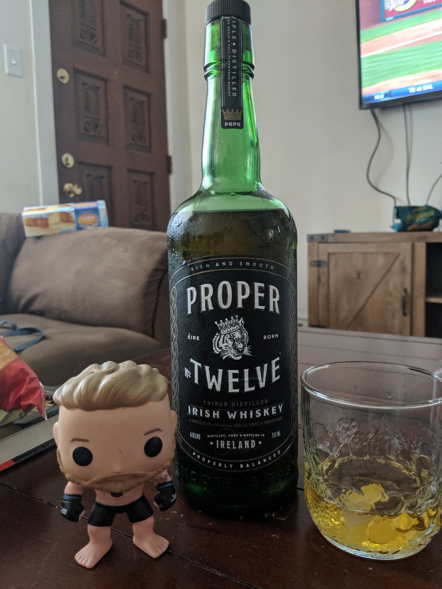 doublechampray's tweet image. After a long stressful work week, nothing better than to kick back with some Proper 12! #delicious #irishwhiskey #Notorious #ConorMcGregor @TheNotoriousMMA