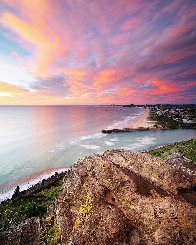 Nice way to start the weekend 🙌🏻 @destinationgoldcoast 
<a href="/queensland/">Queensland Australia</a> 
________________________
📷 
Sony 
DJI
Manfrotto 
Lowepro 
________________________
All images available for print.
Collaborations / inquires 
simonbeedle.com 
______________… ift.tt/2XOPCxb