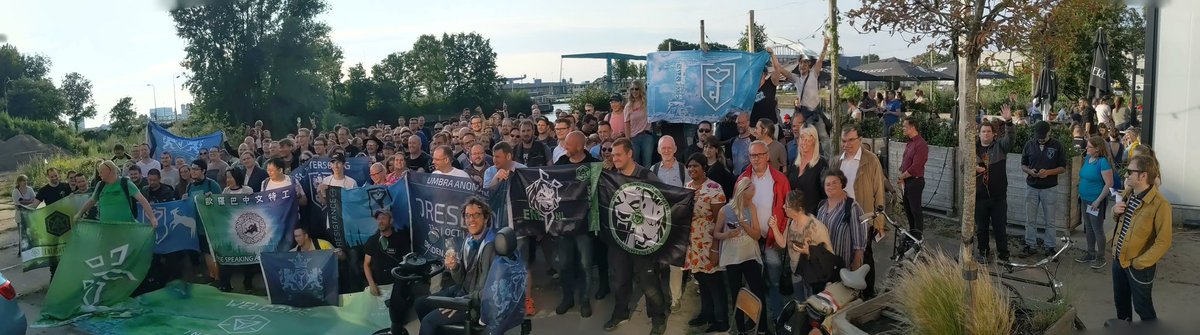 About 400 <a href="/Ingress/">Ingress</a> players turned up at the <a href="/NL1331/">NL1331X</a> event in #Utrecht.