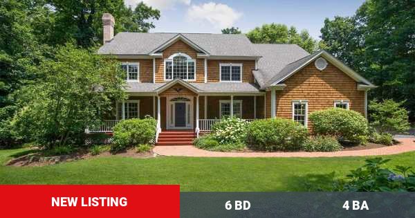 SHARE this with anyone you know who might be interested or call me at (631) 941-4300 homeforsale.at/141_MAIN_ST_x5…