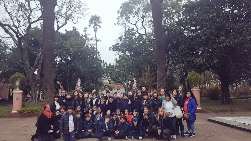 TonicaConLimon's tweet image. Sumamente gratificante la experiencia, nos vamos con mucha información y miles de fotos. 
Aca estamos todos 😊 
#ExcursionEscolar
