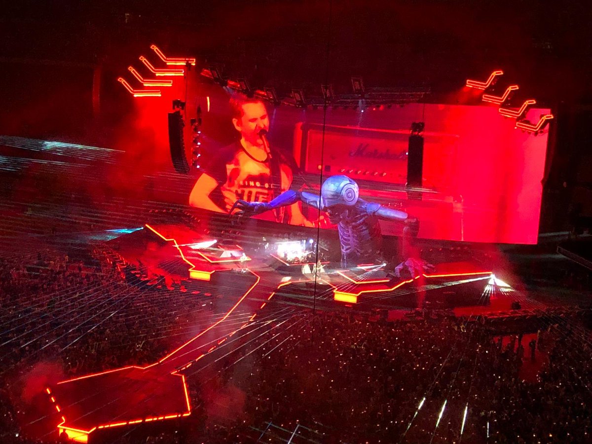 Isabelli_fra's tweet photo. I ❤️ROCK @negritaband @MUSE https://t.co/kjdaPQyrJ3