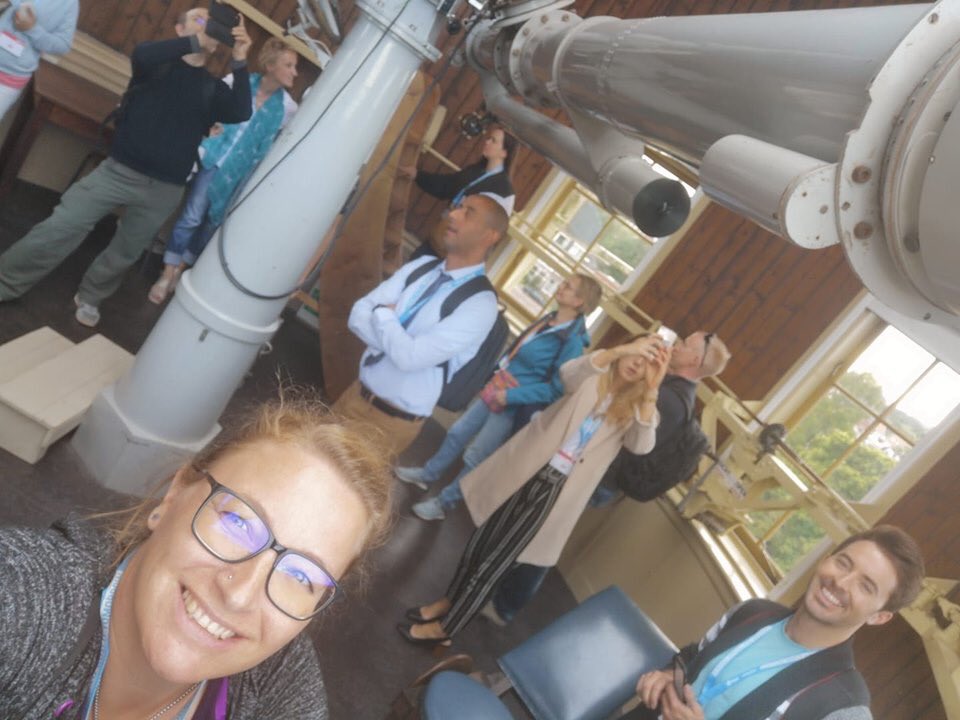 UCtheChair's tweet photo. Einstein’s chair (Leiden)
And more important, some friends. https://t.co/bmOum7F8Xg