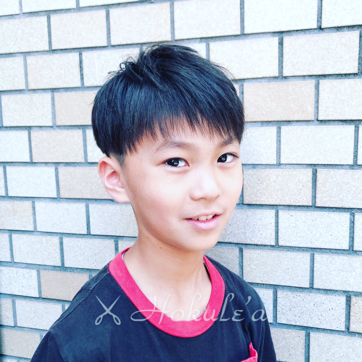 hokule_a's tweet photo. 受験をお考えの小学生には定期的なカットをオススメ。考えてみて頂けますか？3月の卒業、入学シーズンや12月の年越しに美容室に行きませんか？それは皆さんサッパリとリフレッシュして心を整え、これから始まる新しい未来の準備しているからデス。 #受験生 #小学受験 #中学受験 #高校受験 https://t.co/pQQ9Vm03hB