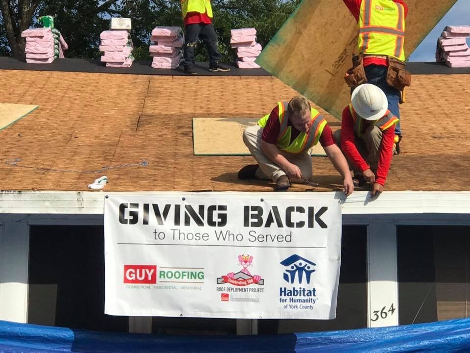 ychabitat's tweet photo. Thank you @OCRoofingLLC & @guyroofing for partnering with us through the #RoofDeploymentProject to replace the roof of a veteran in Rock Hill. https://t.co/X0ujddq2zj
