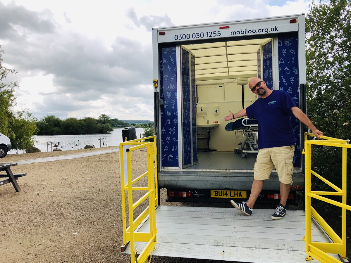 AttenboroughNR's tweet photo. Fantastic first day of Splash! 💦 - a circus &amp; puppetry multi-sensory, accessible, outdoor performance from @Ex_Bodies, @MightyCreatives &amp; @NottmPlayhouse. Join us this weekend to see the performance, take part in our workshops and meet Andy &amp; his @MobilooUK #splashtour #bsl #asd https://t.co/3K4vR3aFjL