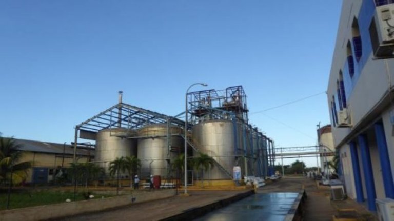 5deseptiembrecu's tweet photo. #HacemosCuba En fase de puesta en marcha destilería #AlficsaPlus de #Cienfuegos https://t.co/eHBgpt0oAQ @GrupoAZCUBA @Julio_GarciaP @perez_liobel @lourdes_mcj @AnaLeticiaLpez @yilenafdez_mul @ICIDCAdeCUBA @MaraCConcepcin1 @DrRobertoMOjeda @SalvadorValdesM @PerniaMayrelis https://t.co/0byucE2lz8