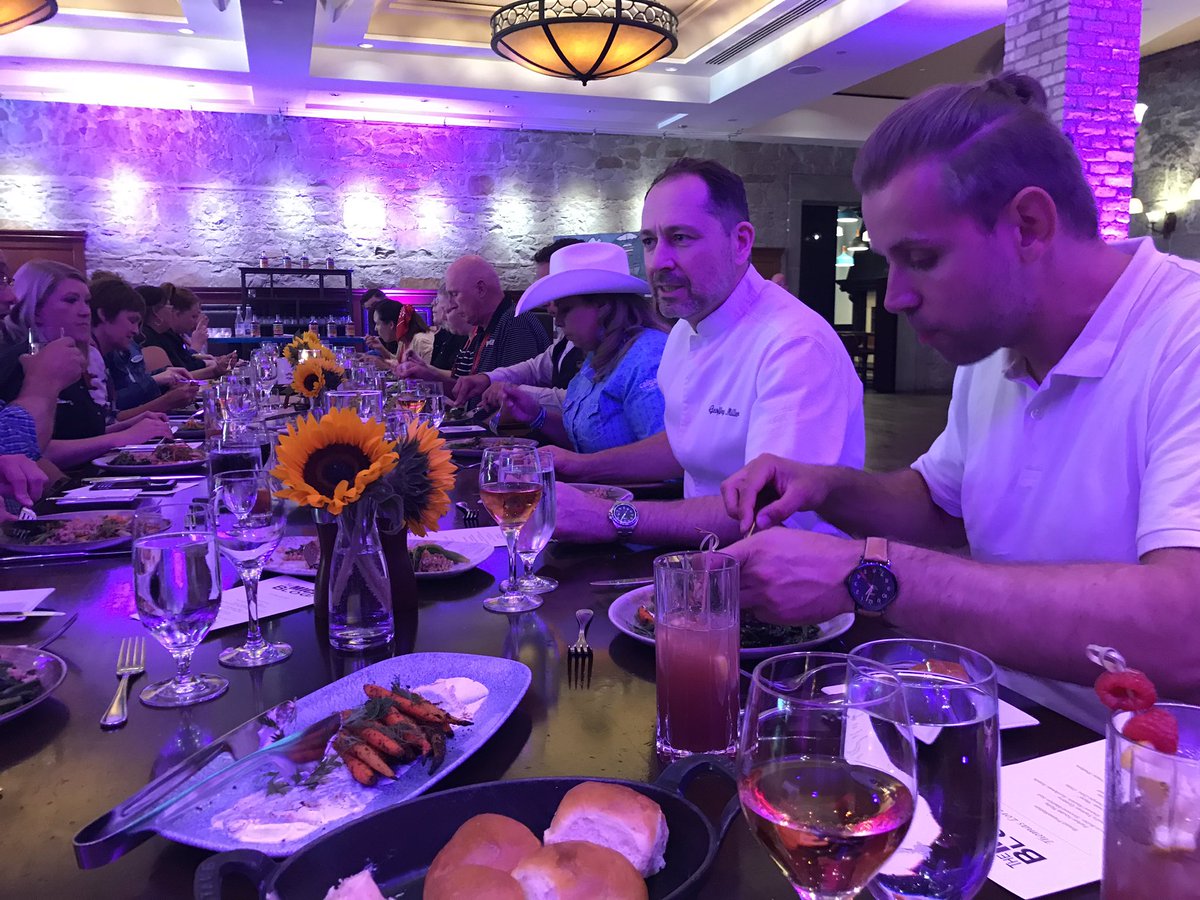 MeetingsCalgary's tweet photo. Sitting down for lunch with Executive Chef Geoffrey Miller @HyattCalgary - what an incredible lunch to keep us going for #FAMPEDE! #MeetCalgary https://t.co/XZCpyVoE9T
