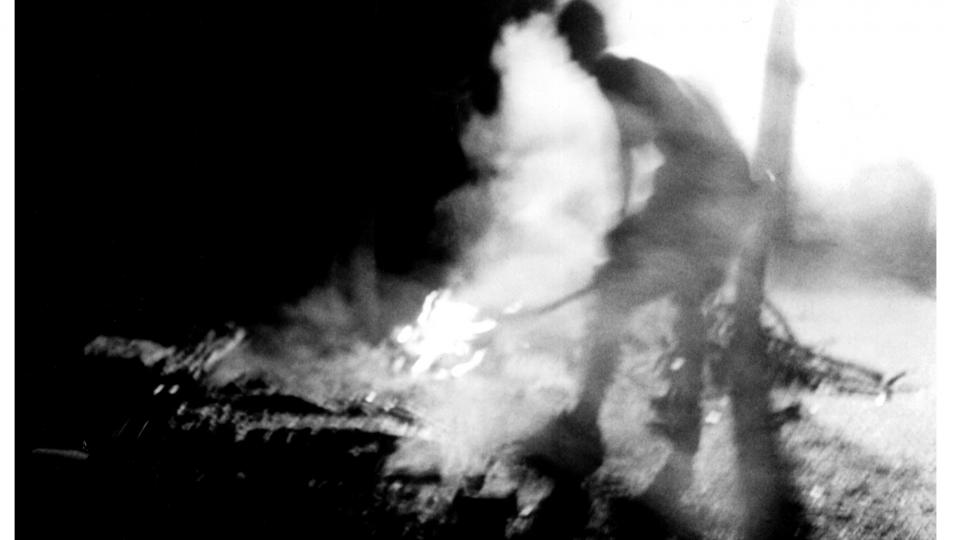 TintaRevuelta's tweet photo. Yuliana Bejar fue encerrada en una celda de castigo por reclamar sus derechos ese cubículo de 2 x 2 donde fue confinada, se incendió poniendo en riesgo su vida.
#ElEstadoEsResponsable 
#NiUnaMenosEnLasCárceles 
#BastaDeRepresión
Link a la nota: https://t.co/UKqkXxmS1f https://t.co/tE429ILaQb