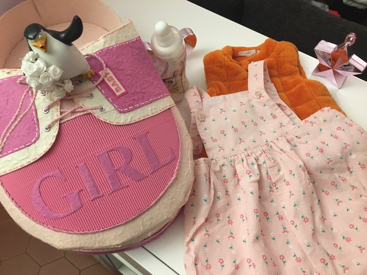 Merci ma chère <a href="/Kevhoney_S/">kevhoney scarlett</a> pour 
ces super cadeaux stylés pour #TinyJ 💖👠 <a href="/lpc27/">Ludovic BIEBER</a>