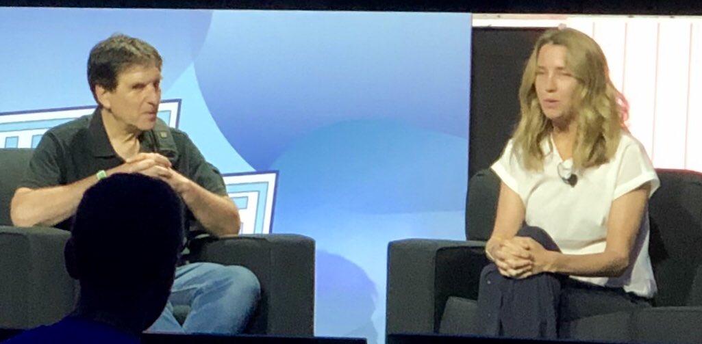 smloveTPN's tweet photo. @AndreaMallard CMO @Pinterest making excellent distinction for her platform to Creators @VidCon - fans &amp; consumers don’t search brands on Pinterest, they search inspiration &amp; categories. Better chance of a young brand/channel getting seen on Pinterest because of it. @TPNRETAIL https://t.co/88RVWoJ1XZ