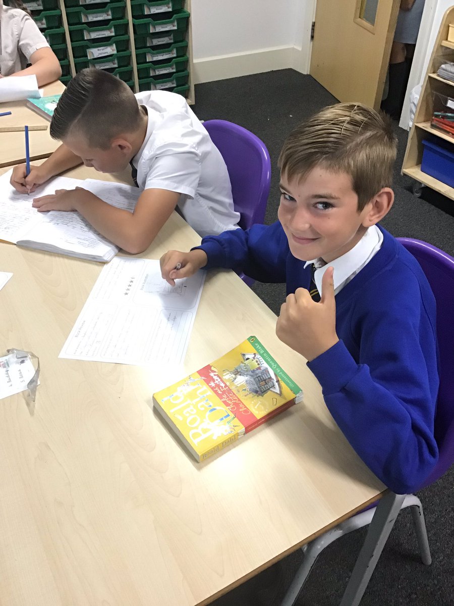 SarahAmyHall1's tweet photo. Year 4 have enjoyed writing some book reviews of books they have loved reading recently!📚👩🏼‍🏫☺️💪🏽 #PromoteReading #EncourageReading #LoveOfReading @BCoppiceAcademy @VicAcademies https://t.co/S4j6Jz1Sun
