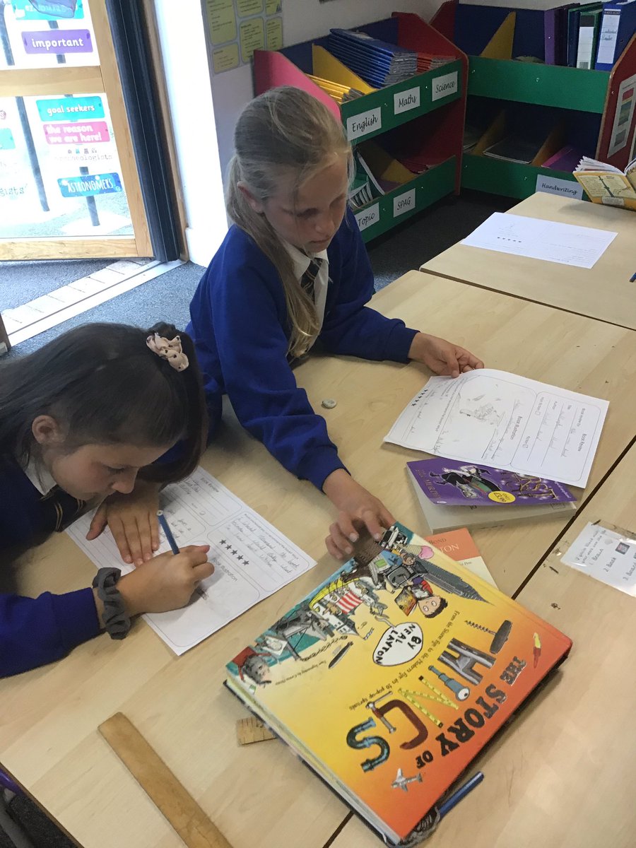 SarahAmyHall1's tweet photo. Year 4 have enjoyed writing some book reviews of books they have loved reading recently!📚👩🏼‍🏫☺️💪🏽 #PromoteReading #EncourageReading #LoveOfReading @BCoppiceAcademy @VicAcademies https://t.co/S4j6Jz1Sun