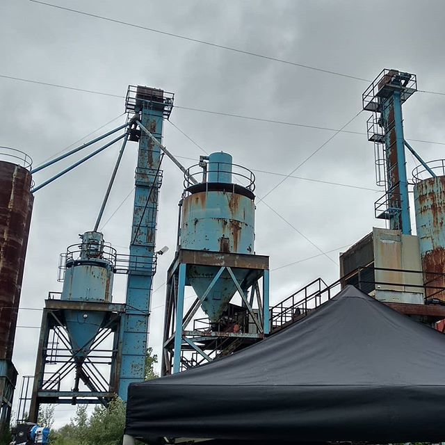 azthemansays's tweet photo. Ahh $h17, here we go again... minus the rain.
Second time's the charm?
.
.
.
.
#AzdinView™ #setlife #exteriors #gratefulactor #actorslife #settime #diversity #lifeofanactor #RepresentationMatters #ChangeTheNarrative #TorontoActor #UKactor #VancouverActor #actinglife #workin… https://t.co/aJeU3xRklz