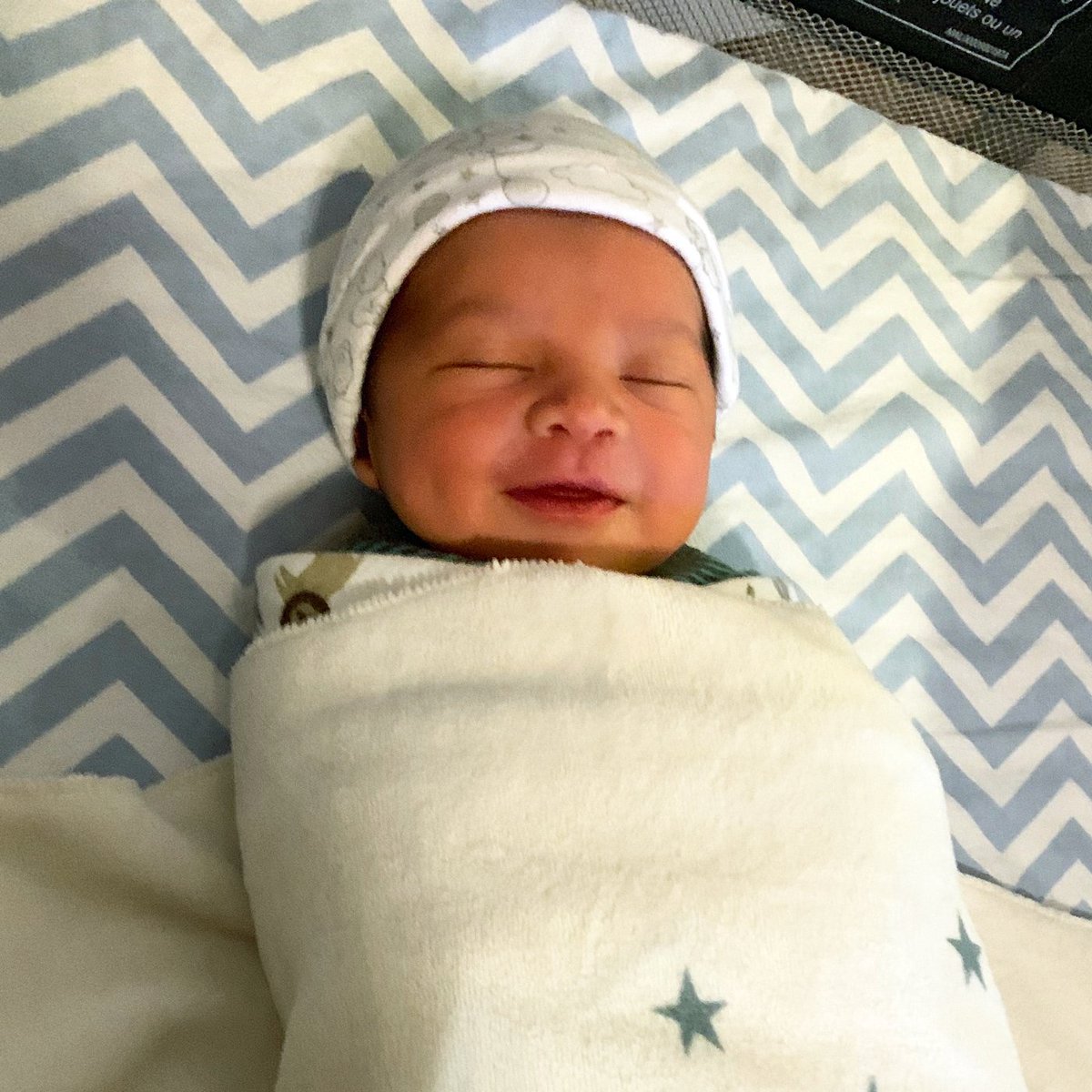 barbadosivf's tweet photo. This tiny smiling newborn makes us all smile here!

"We'll be forever grateful! Our miracle is here!"

What a blessing 💕

#BFCbabies #IVFbaby #IVFvacation #IVFabroad #SoCute https://t.co/QOHouJ7xXa