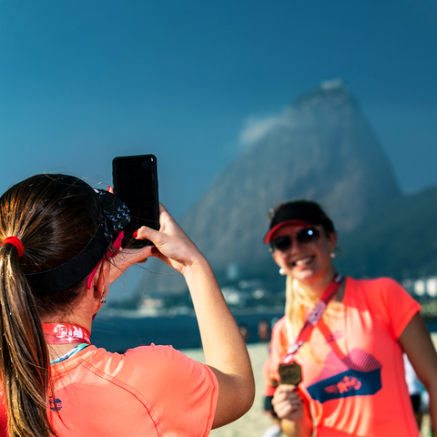 Não tem como passar pelo Rio de Janeiro sem registrar toda a beleza natural da cidade! Compartilhe com a gente as suas fotos na Maratona do Rio 2019 usando a #SouMaratonaDoRio. - #SouMaratonaDoRio #MaratonaDoRio2019