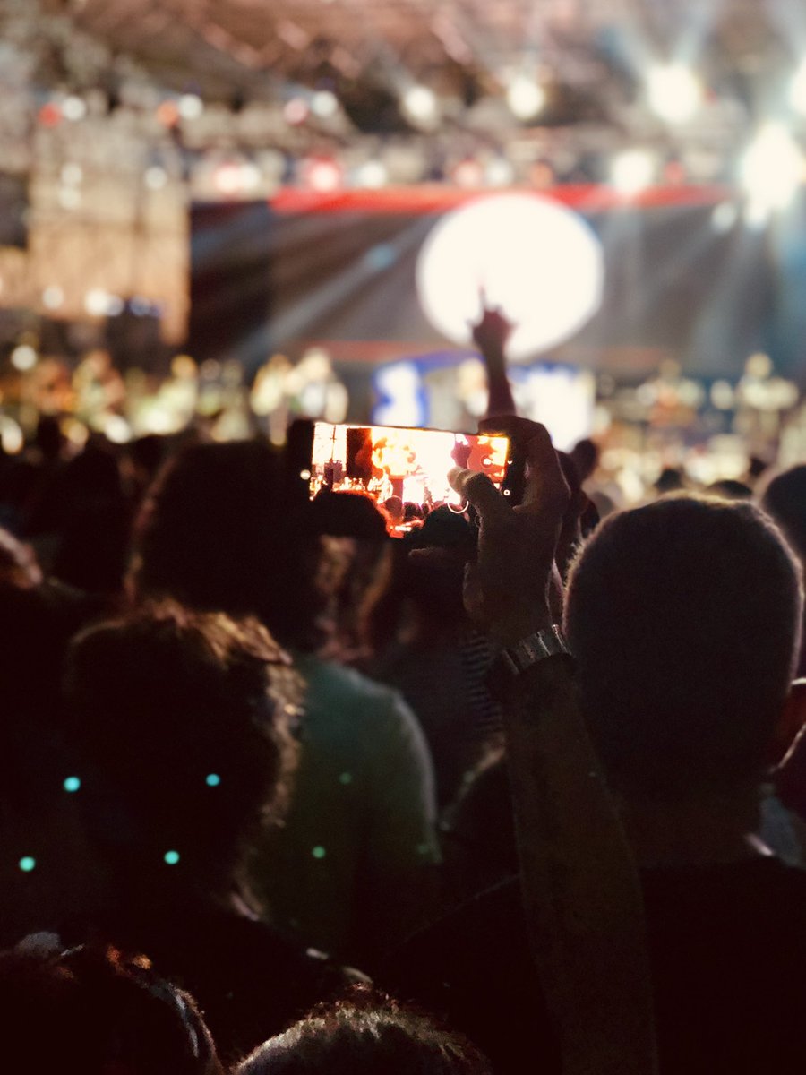 PortoAnticoGe's tweet image. Il pubblico dell’Arena del Mare risponde a @jaxofficial... saltando! 🙌🏻🙌🏻🙌🏻
-
#EstateSpettacolo19
#25anniversary
#OstiaLido
#jaxlive
#articolo31