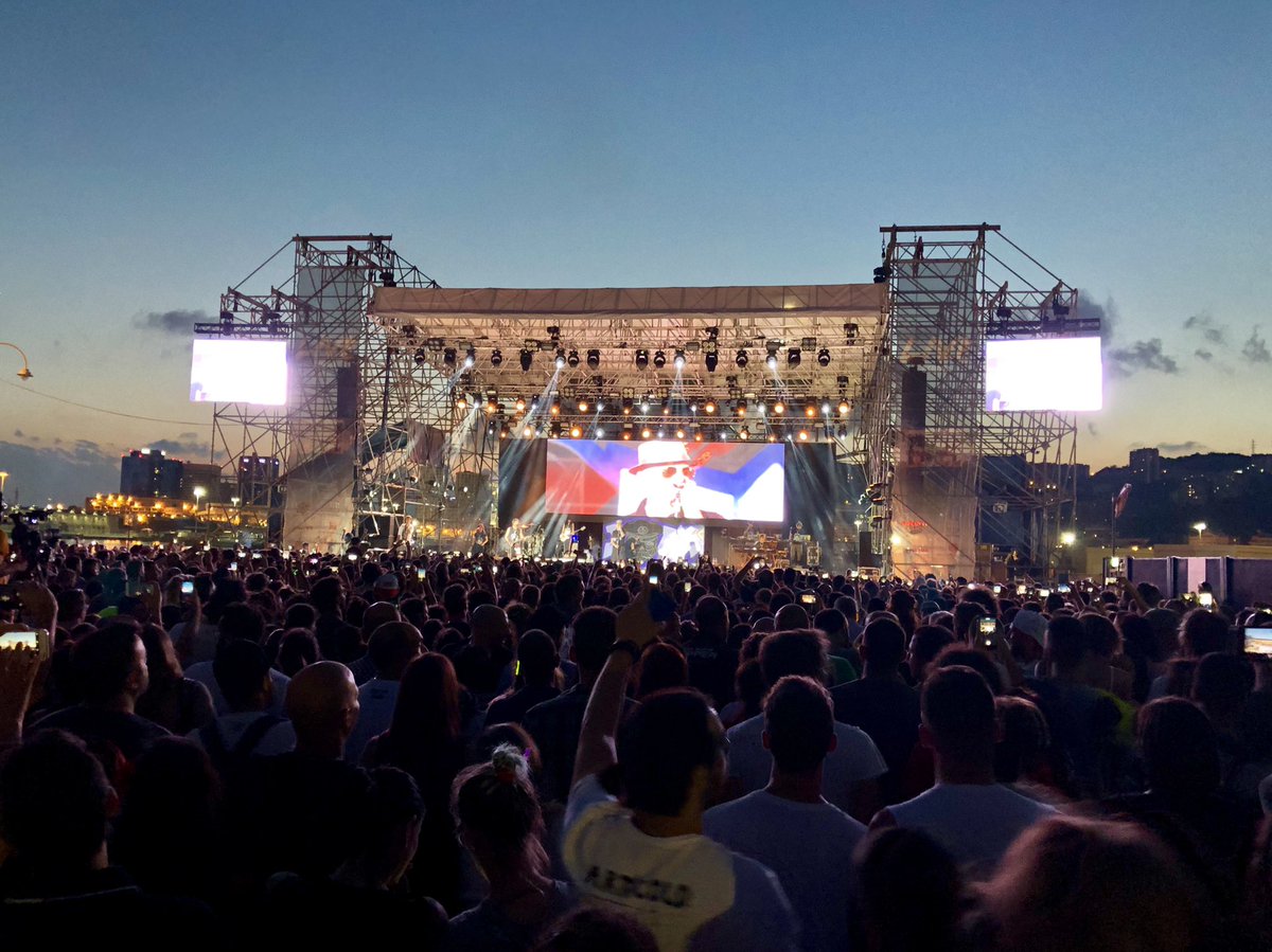 PortoAnticoGe's tweet image. Il pubblico dell’Arena del Mare risponde a @jaxofficial... saltando! 🙌🏻🙌🏻🙌🏻
-
#EstateSpettacolo19
#25anniversary
#OstiaLido
#jaxlive
#articolo31