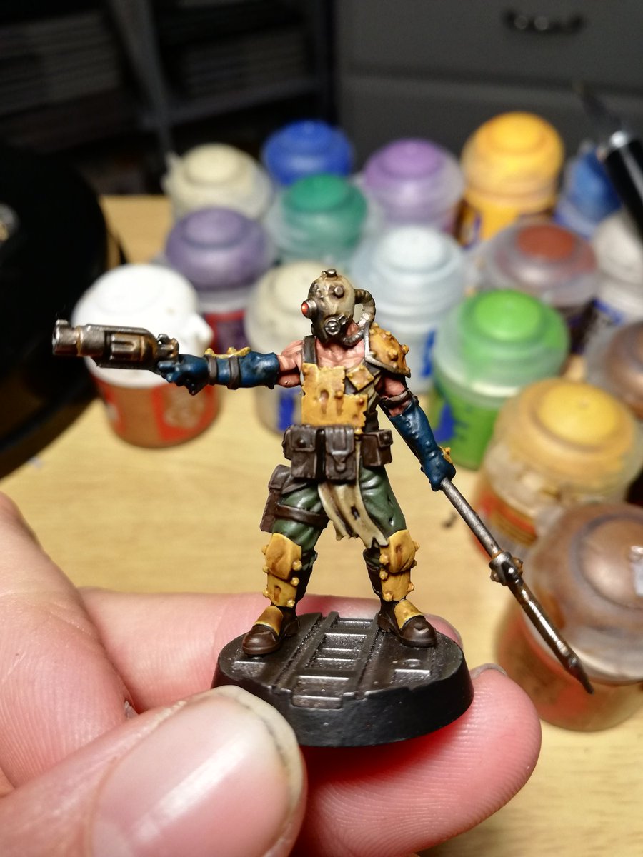 BobTheDiceSkull's tweet photo. Necromunda scummer from forgeworld that I painted a little while back. 

#gamesworkshop #forgeworld #PaintingWarhammer #necromunda https://t.co/Yi8egOdK9p