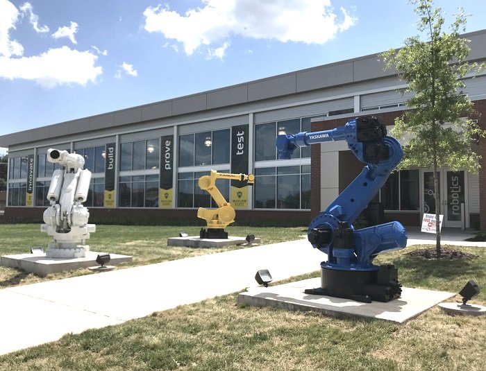 scenicroots423's tweet image. Listen to @TimesFreePress’s @AllisonSCollins talk about @MotlowState’s #AdvancedRobotics training center in McMinnville, TN on @WUTC_FM’s Scenic Roots:  ow.ly/4uRj50uZEJV
#Chattanooga #ScenicRoots #LocalStories #McMinnville mscc.edu/robotics