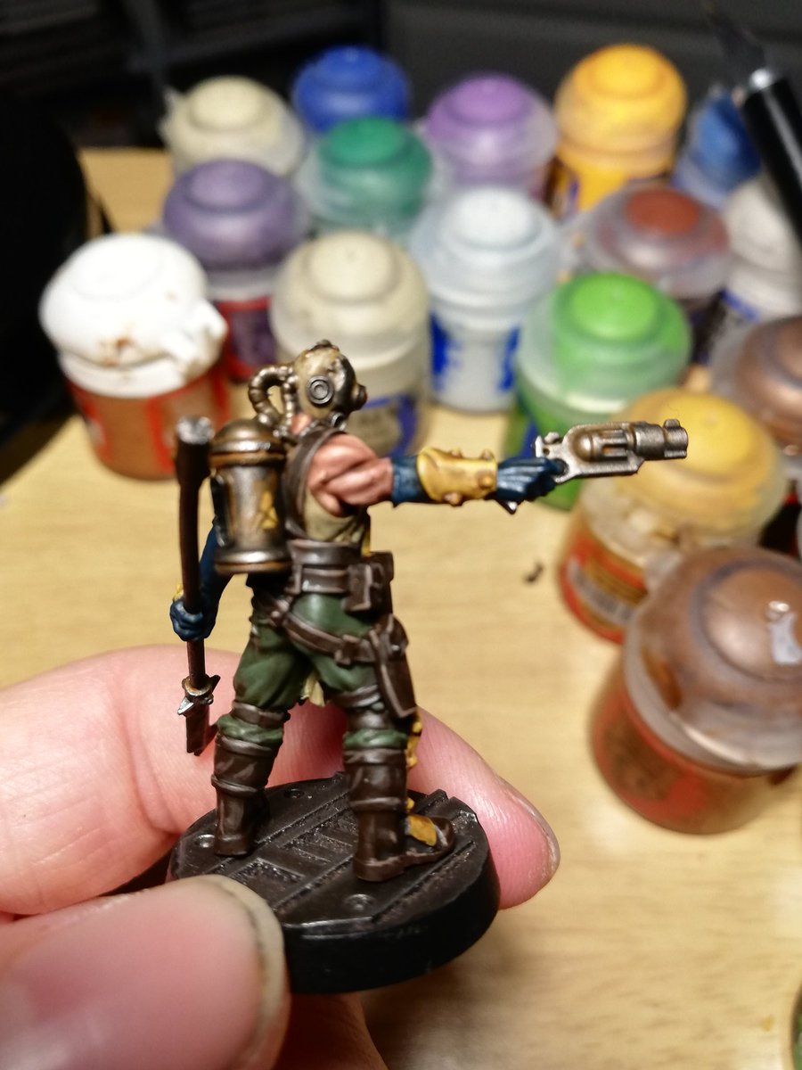 BobTheDiceSkull's tweet photo. Necromunda scummer from forgeworld that I painted a little while back. 

#gamesworkshop #forgeworld #PaintingWarhammer #necromunda https://t.co/Yi8egOdK9p