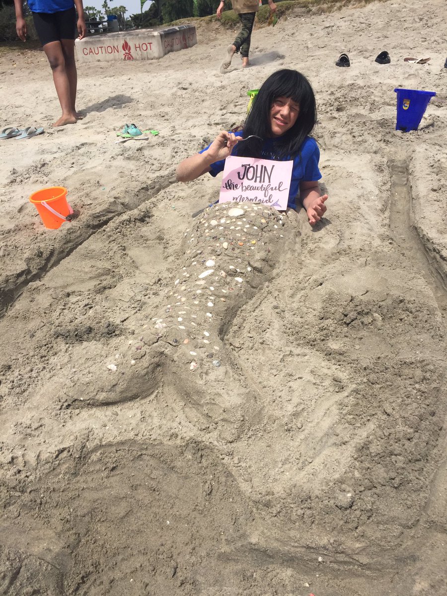 LMSVSchoolsESS's tweet photo. Sand castles, beach baseball, soccer, and picnics... just to mention a few! Fun times with SVA ESS at Ski Beach! #ESSRocks #SVAESS #LMSVHeart #sandcastlecompetition https://t.co/b8UFrbgEve