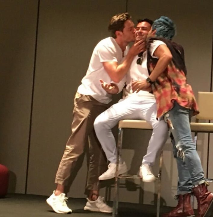 KatnicAddict's tweet photo. Heyy, does someone knows which shoes Dom is wearing? I would thank you forever !!! (I think they are from Adidas but what are they called?)

#ITAInstituteCon3 #DominicSherwood #adidas https://t.co/rlPtVs50U2