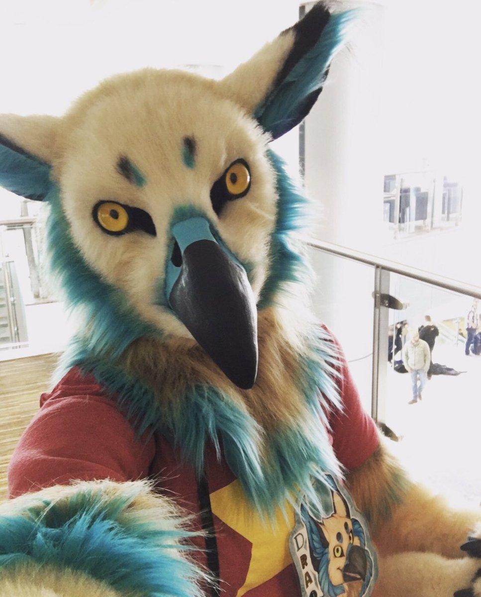 gravity1046's tweet photo. I got the chance to buy back one of the suits I sold last summer. I’m so happy. Let’s celebrate #FursuitFriday with an older pick of this stinky bird. https://t.co/jMMiaO4UaD