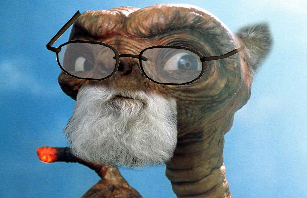 DarianSanchez_'s tweet photo. This bout to be ET after they break into area 51😂 https://t.co/80Zqkwl1vB