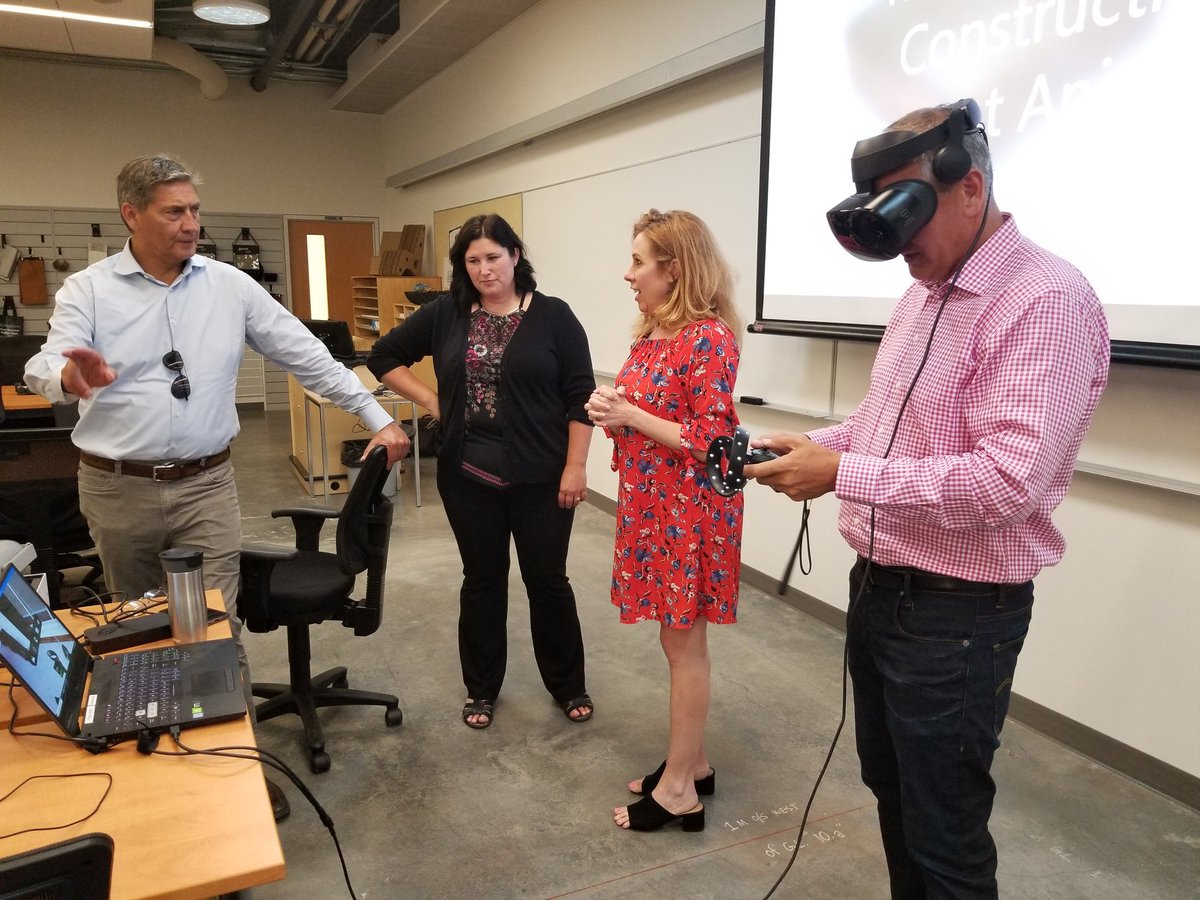 LorianKennedy's tweet photo. Thanks to our friends @LethCollege for an amazing, immersive tour of their Media &amp; Design programs! @SIITlive https://t.co/Gik3Bm0mf4
