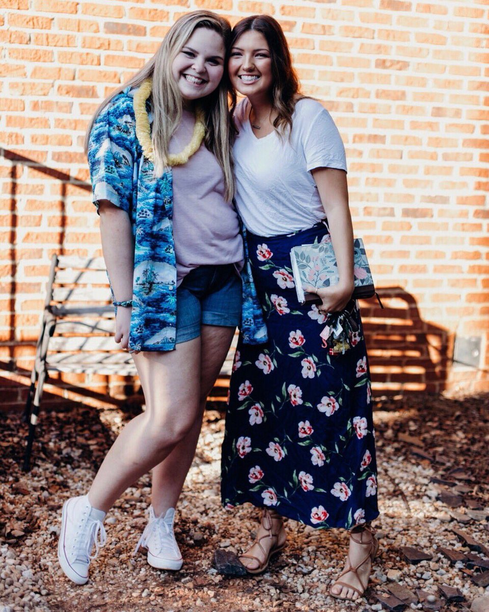 UGAFreshley's tweet photo. mark your calendars!! one month from today, we will start the year with the freshley kickoff!! we can’t wait to meet you!! https://t.co/oDDWgtQzSs
