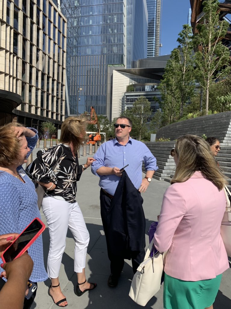 Padraicino's tweet photo. Discovering the new #NewYorkCity with @SITENorthEast - great immersion in the city for #SITEFoundation https://t.co/E91uE0jd3c