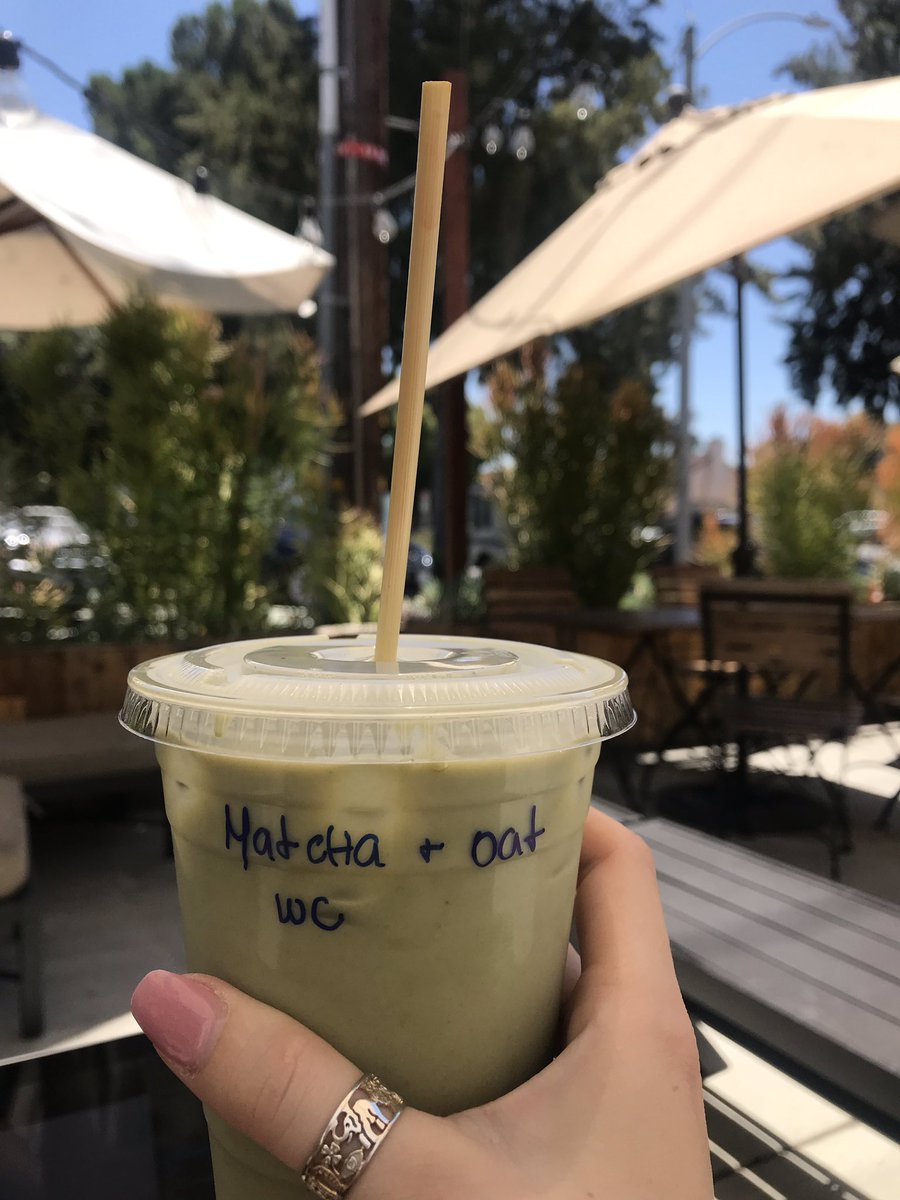 electramustaine's tweet photo. 😊YAY HAY! My fav straw alternative for the turtles n’ the fishies🐢🐬🐡🐙 Every plastic is recyclable— straw or a plastic cups. However the straws are not a favorite to recyclers, to which they deem them worthless for anyone to put effort to clean &amp; recycle them. #Strawvolution https://t.co/ryN8HPypmp
