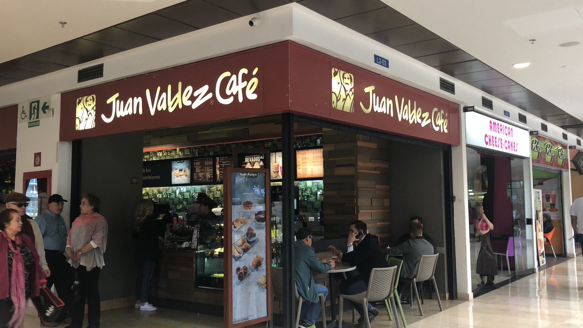johiskat's tweet photo. Uno de los mejores @JuanValdezCafe, la mejor atención y disposición, el mejor equipo, por ellos vengo todos los días!! ☺️☺️ https://t.co/bfgCY0iNTZ